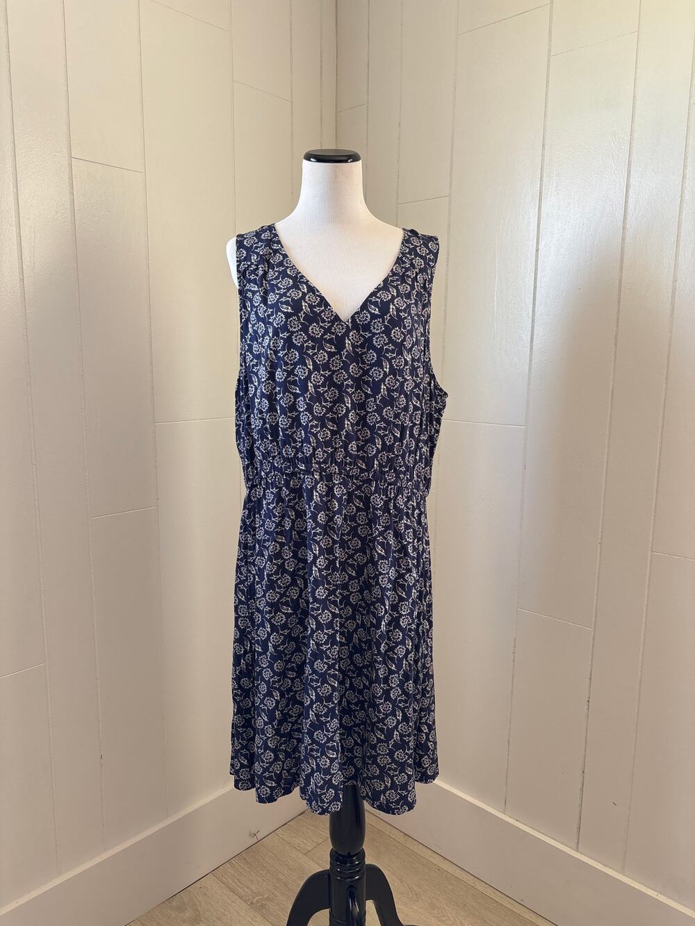 Old Navy Navy Floral Pullover Shift Dress, Size XL